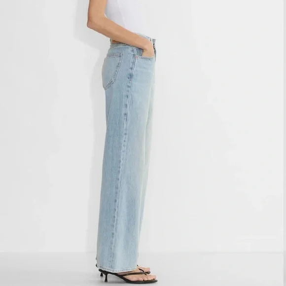 ARITZIA DENIM FORUM -THE FARRAH HIGH RISE WIDE LEG JEAN. Size: 29 - Picture 2 of 12